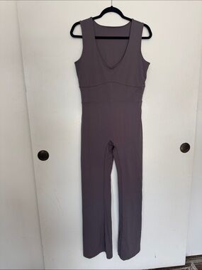 Sleeveless V-Neck Wide-Leg Jumpsuit in Mauve